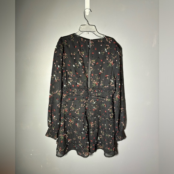 Tularosa Aiden Dress in Black Poppy Floral Women’s Size Large - Picture 3 of 5